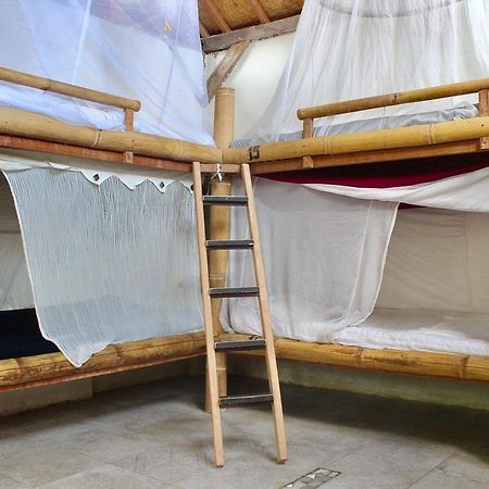 Farmer'S Yard Hostel Canggu Eksteriør billede