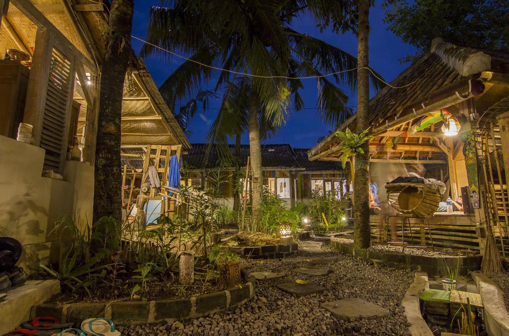 Farmer'S Yard Hostel Canggu Eksteriør billede